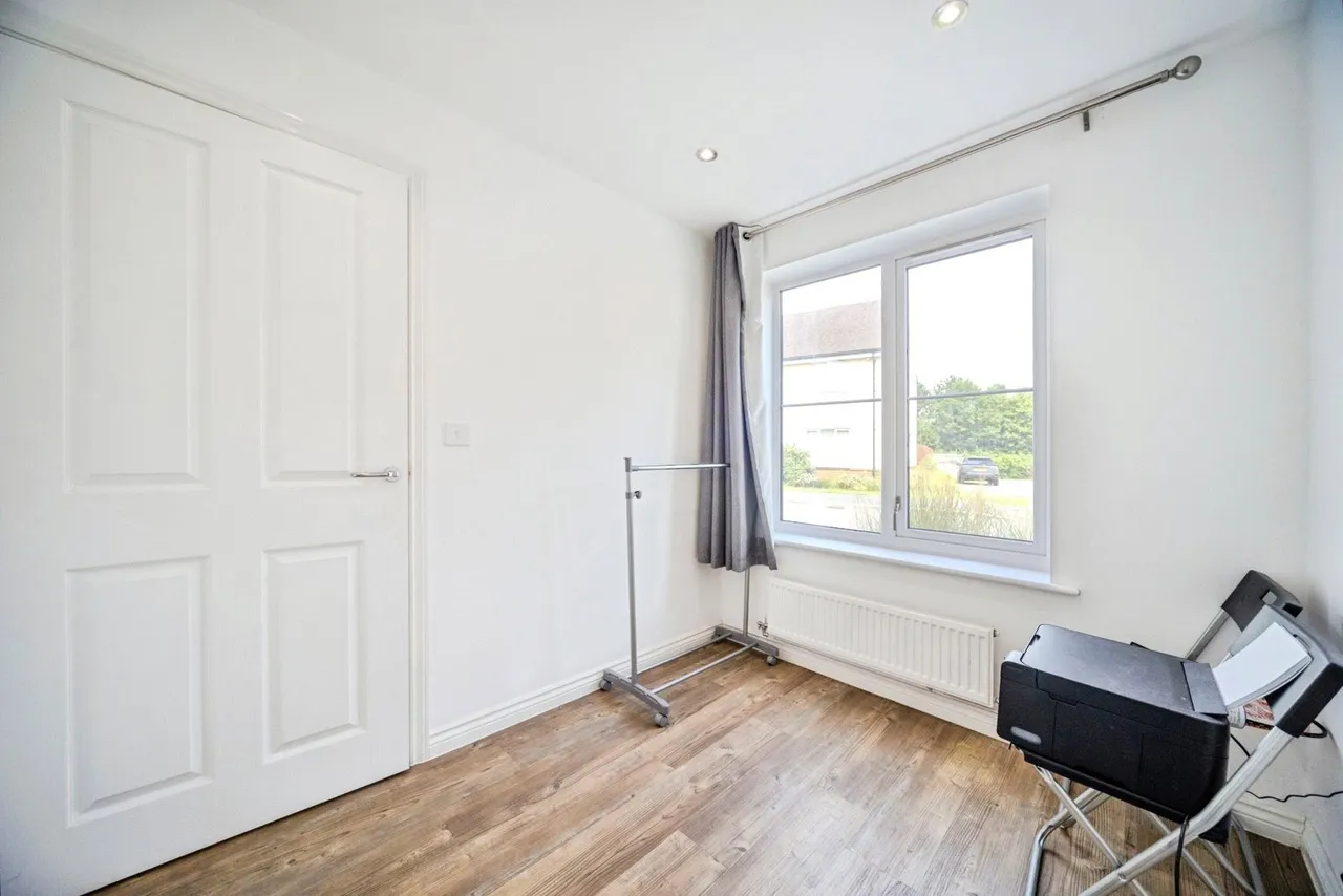 Calshot Drive, Kingsmead, MK4, photo 17