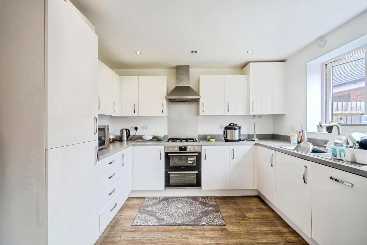 Calshot Drive, Kingsmead, MK4, photo 8