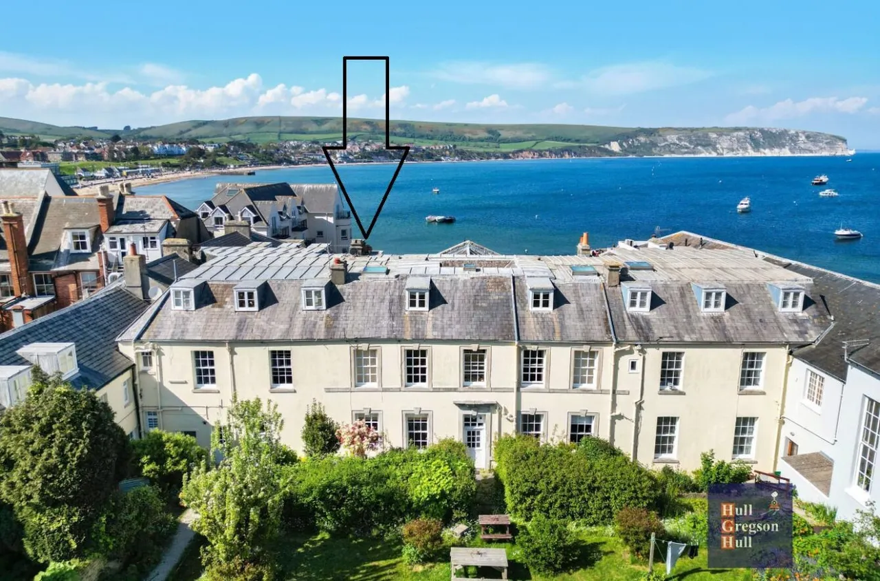 1 bed flat for sale, High Street, Swanage, BH19