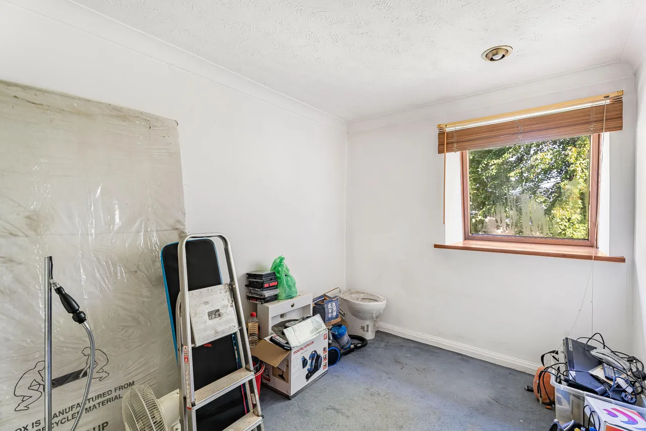 Woodridge Close, Enfield, EN2, photo 11