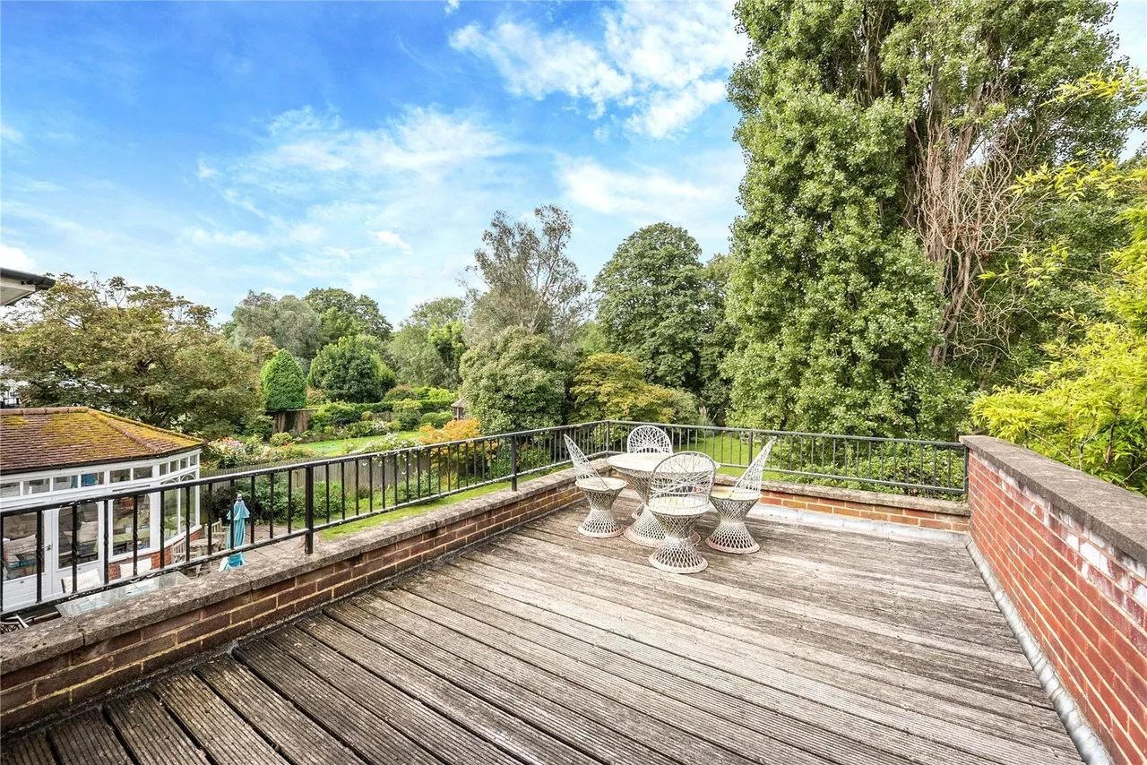 Roedean Crescent, London, SW15, photo 14