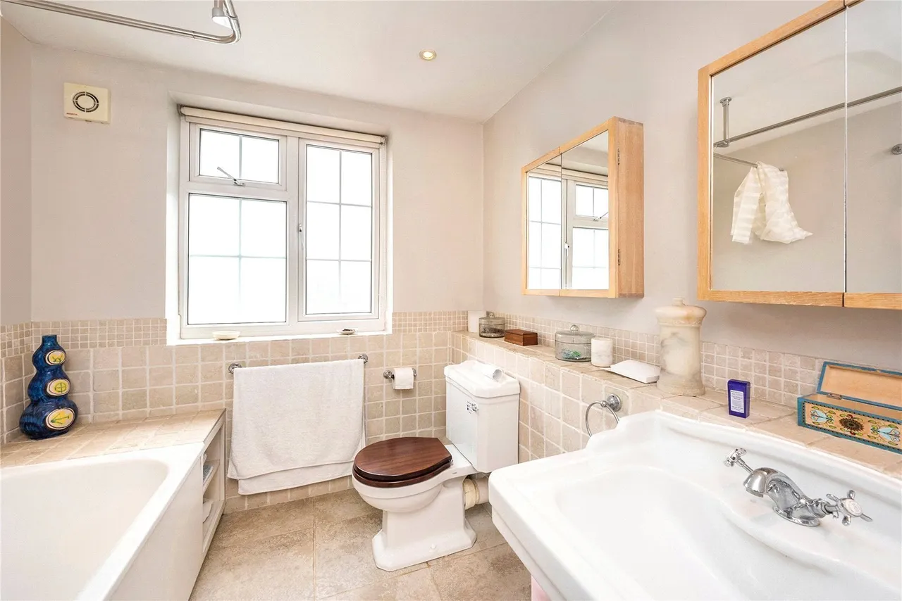 Roedean Crescent, London, SW15, photo 10