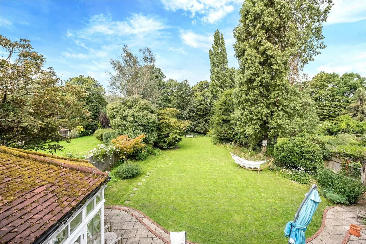 Roedean Crescent, London, SW15, photo 13