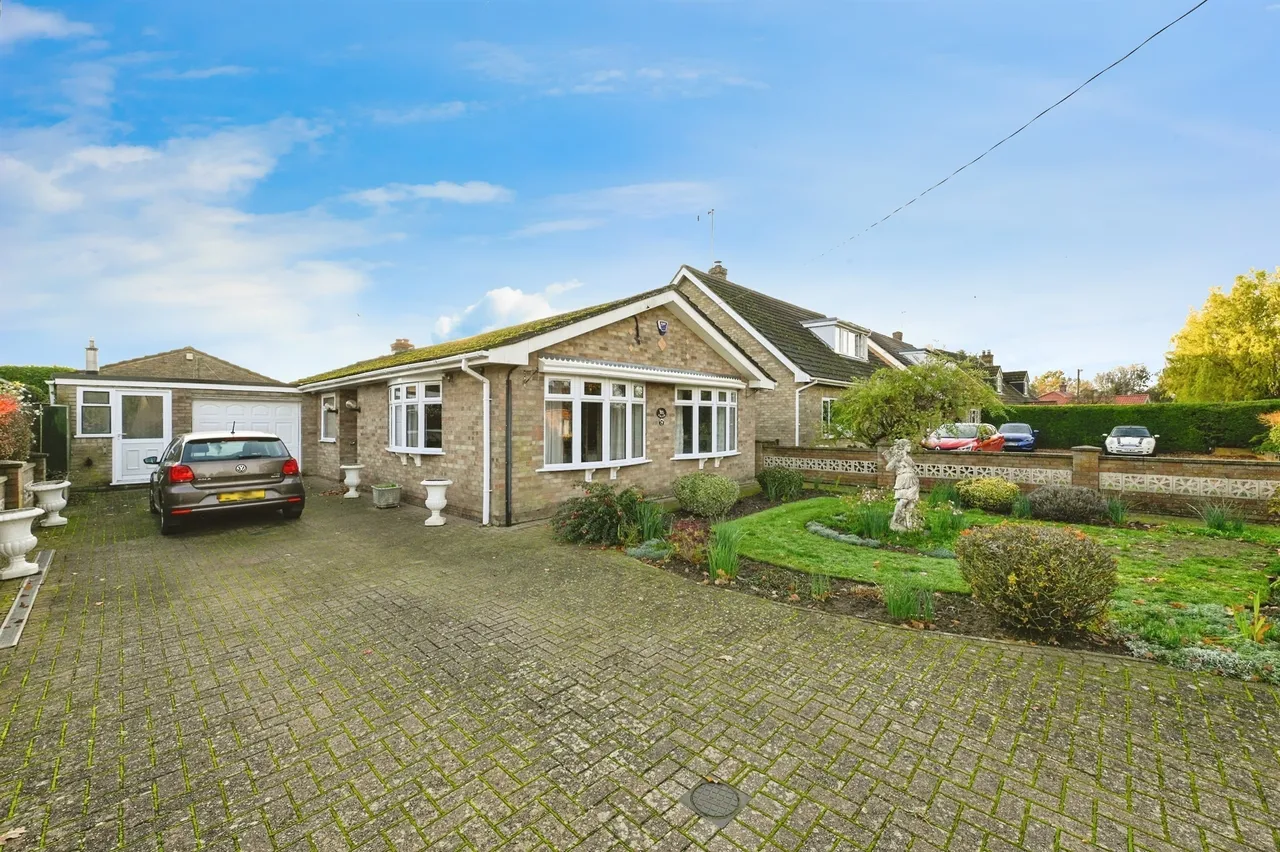 3 bed house for sale — Common Road, Runcton Holme, King's Lynn
