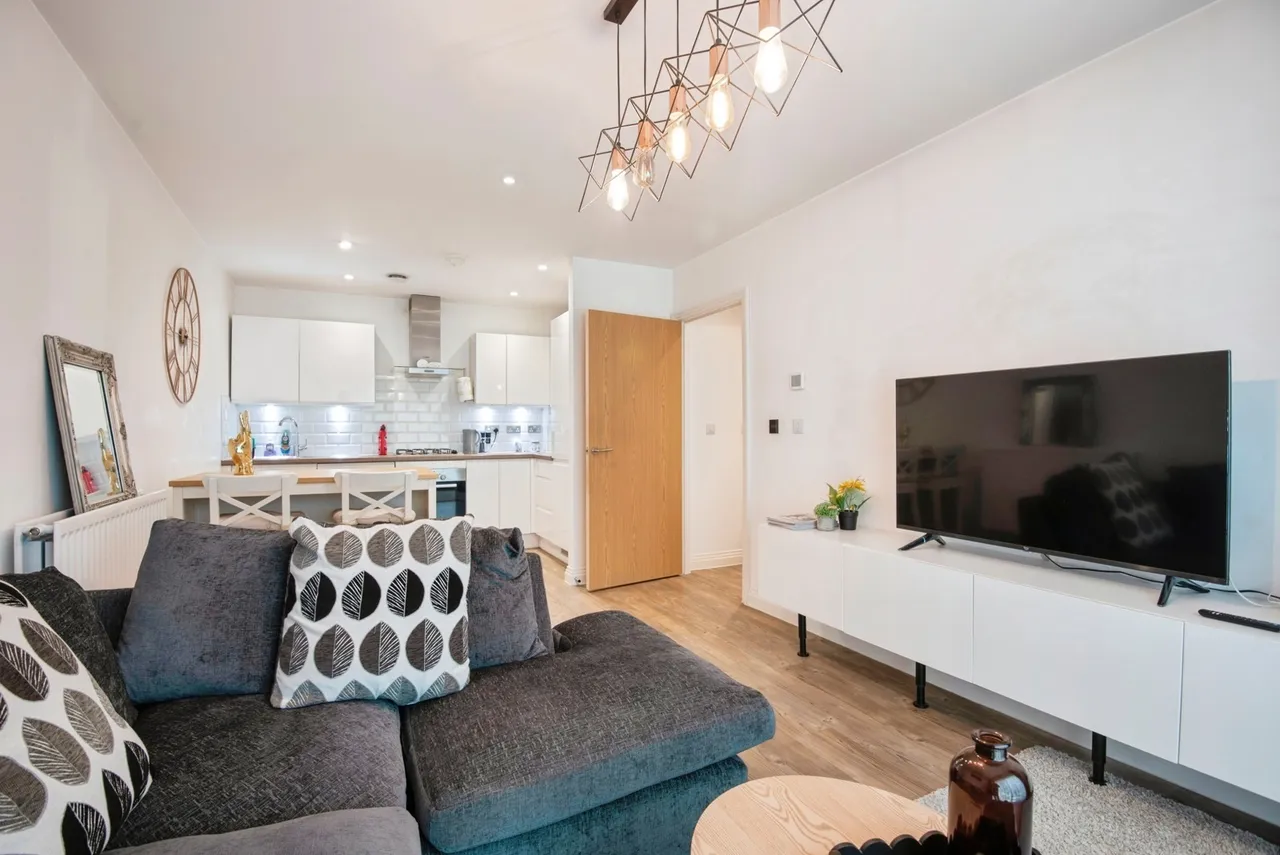 Allwoods Place, Hitchin, Hertfordshire, SG4, photo 2