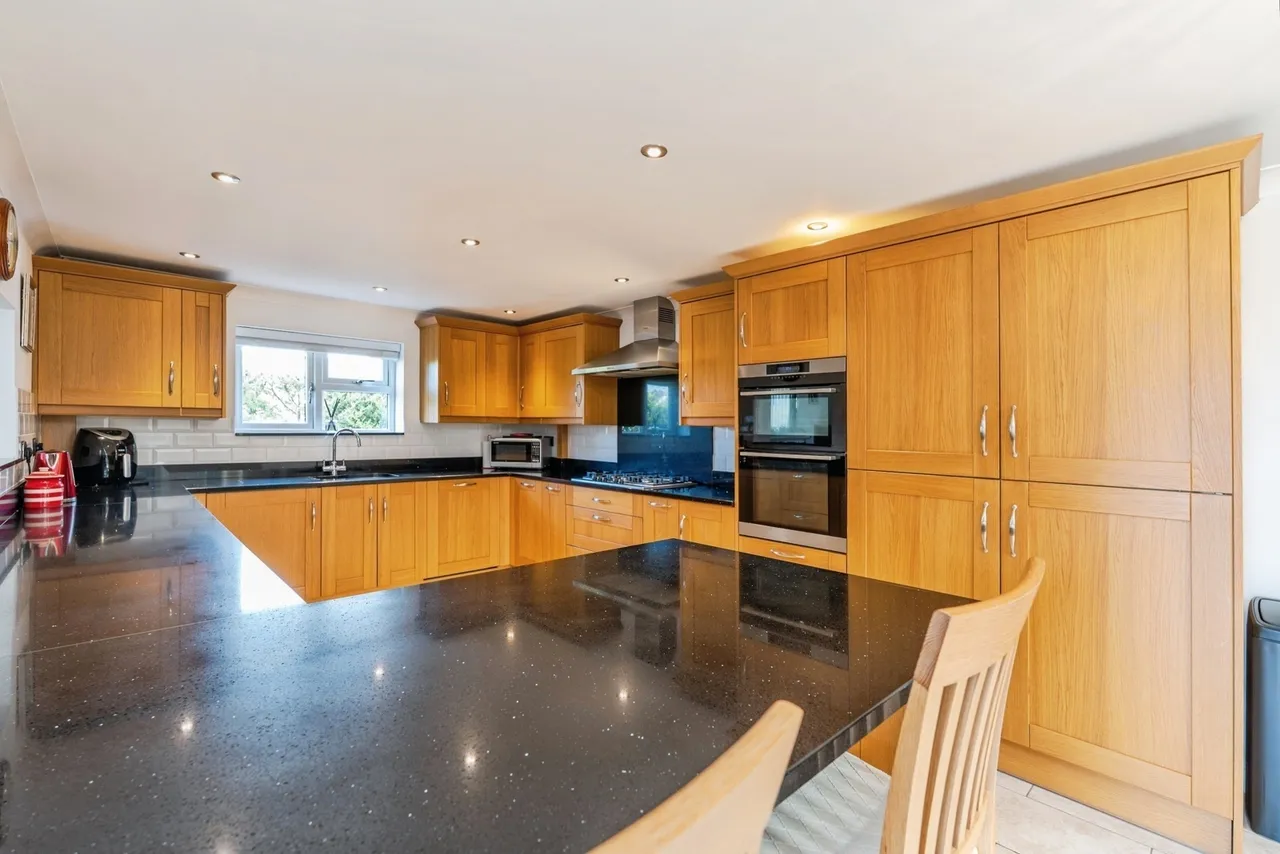 Botley Road, North Baddesley, SO52, photo 9