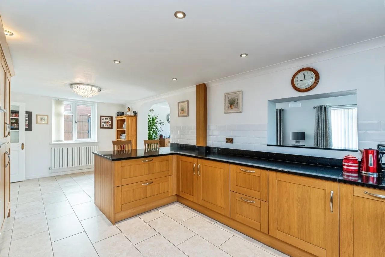 Botley Road, North Baddesley, SO52, photo 11