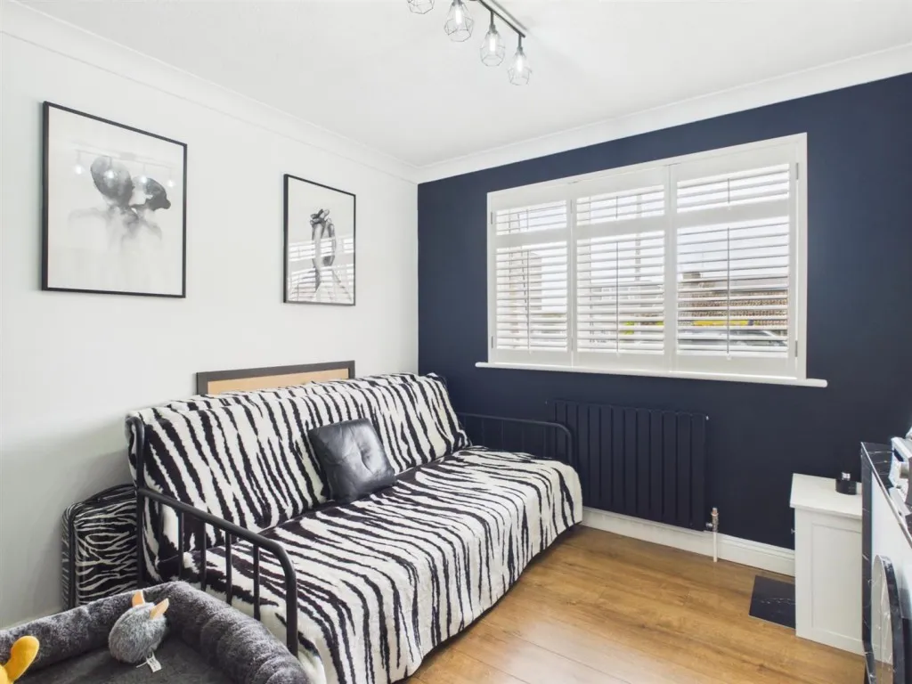 Sutton Avenue, Peacehaven, BN10, photo 9
