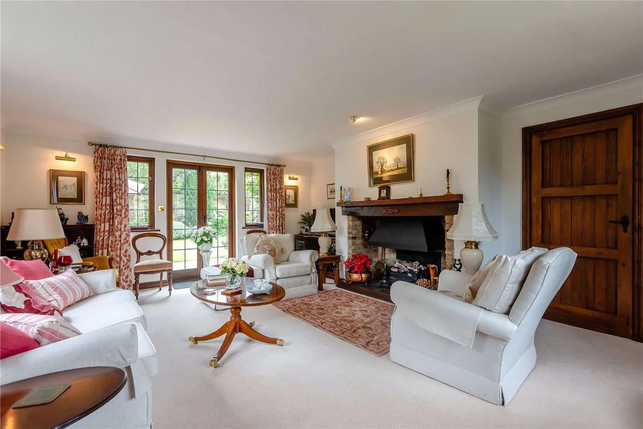 Snows Ride, Windlesham, GU20, photo 5