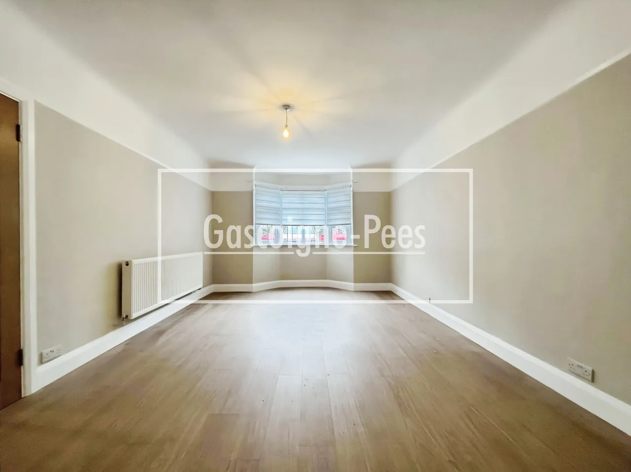 Randalls Road, Leatherhead, KT22, photo 2