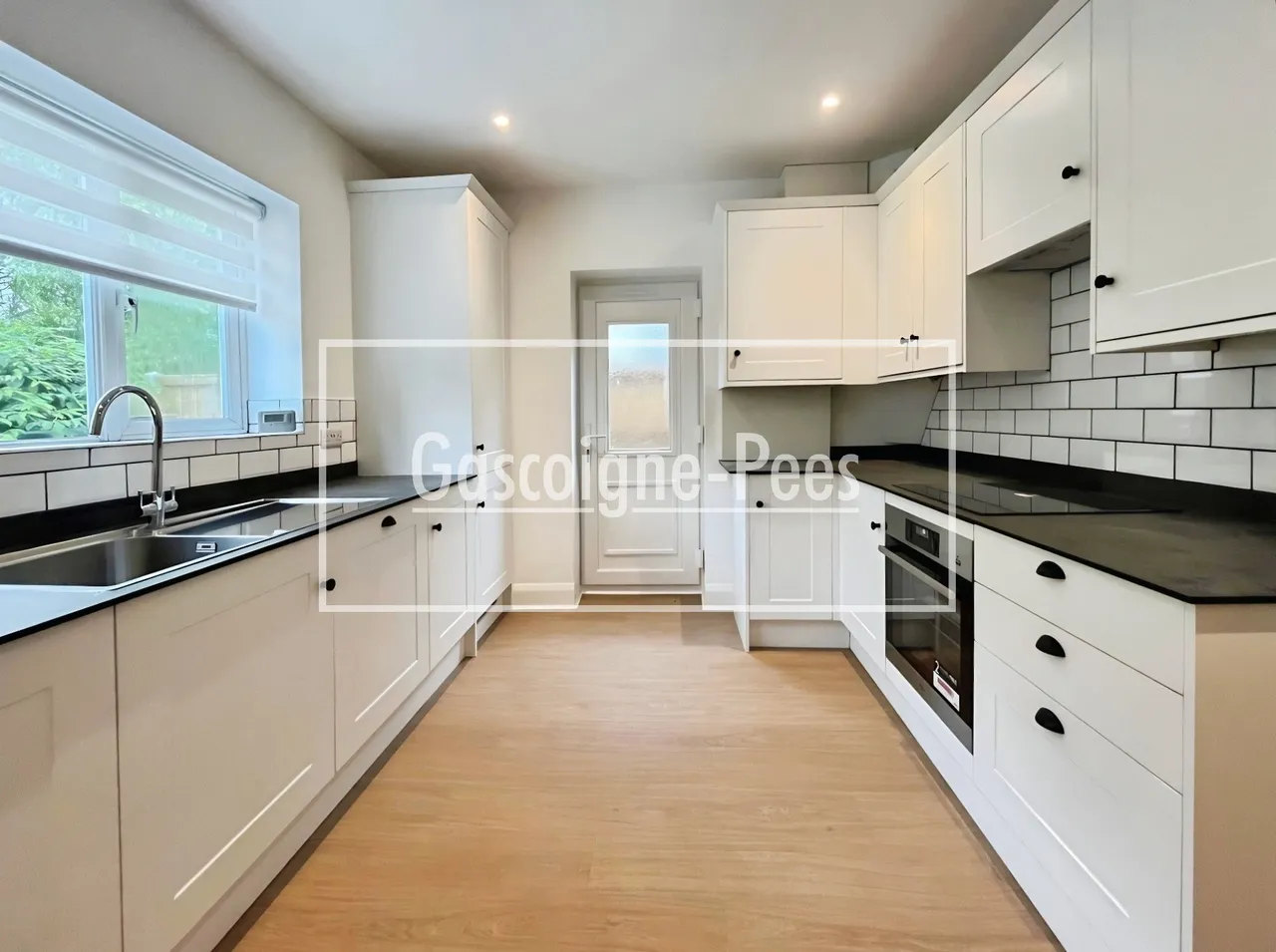 Randalls Road, Leatherhead, KT22, photo 7