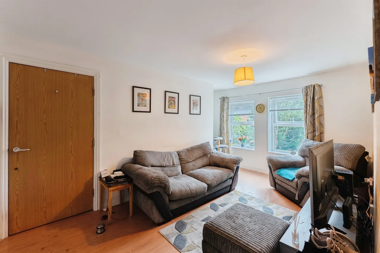 Shrewsbury Road, Oxton, CH43, photo 3