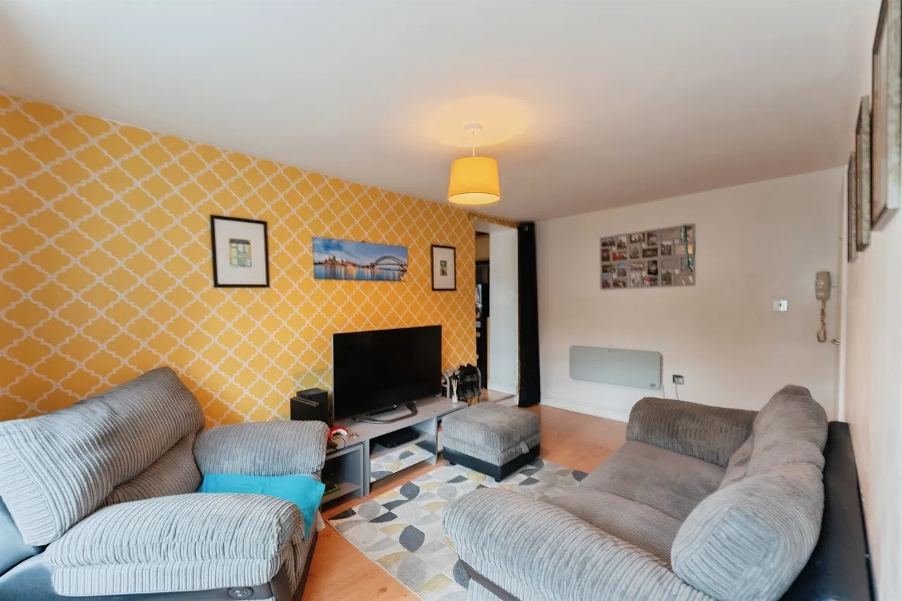 Shrewsbury Road, Oxton, CH43, photo 7