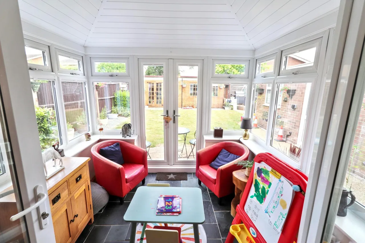 Avebury Gardens, Spalding, PE11, photo 6