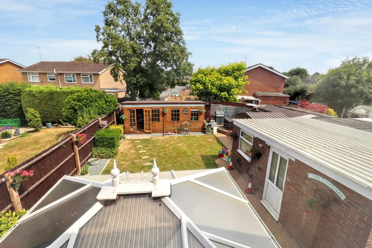 Avebury Gardens, Spalding, PE11, photo 13