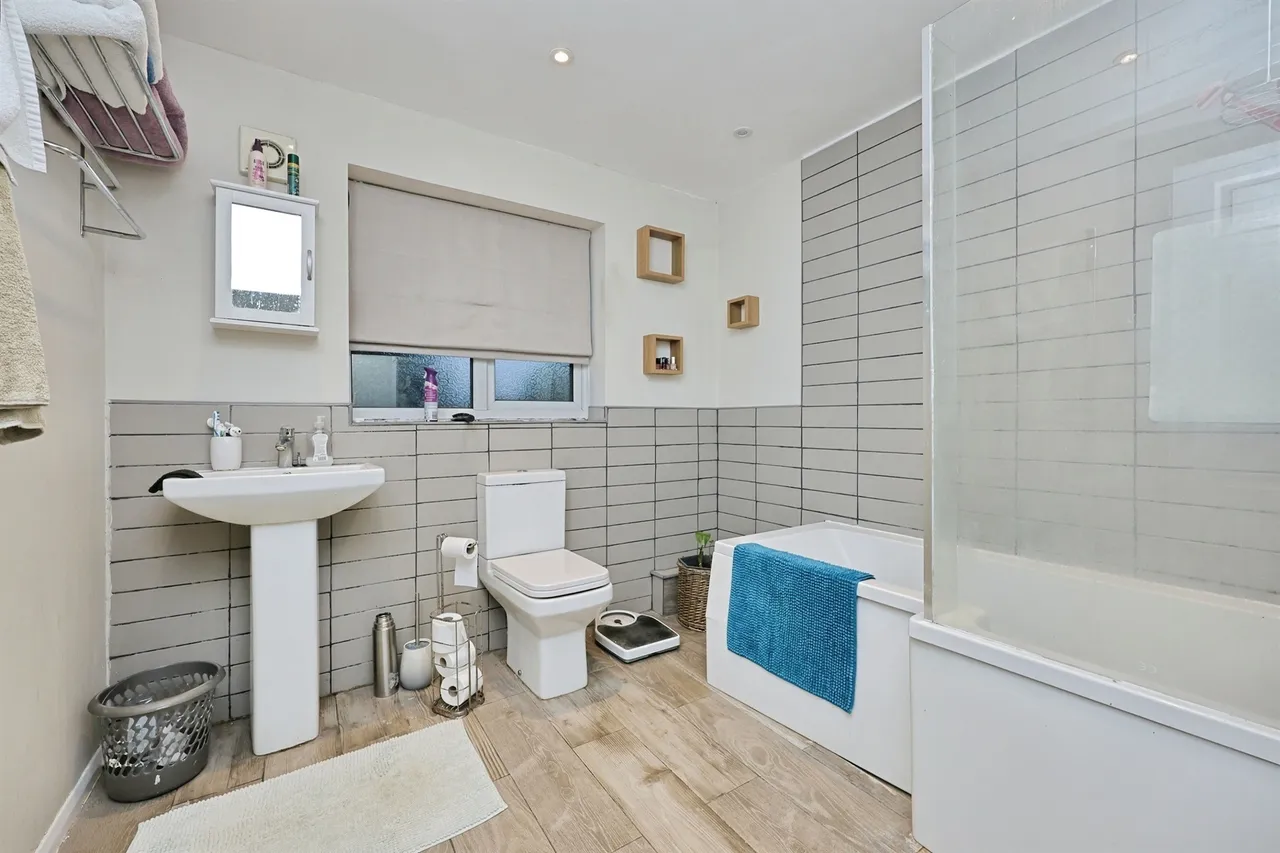 Violet Way, Dereham, NR19, photo 8