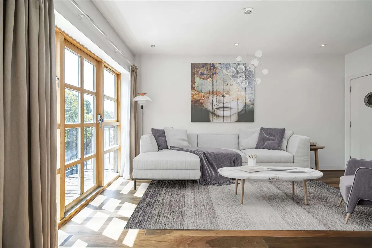 Clarence Road, Teddington, TW11 0BN, photo 3