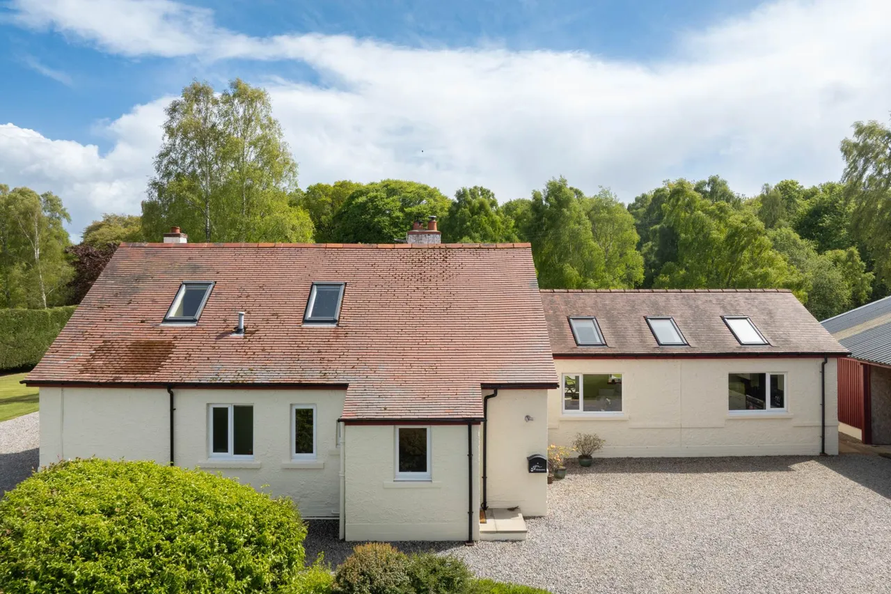 Windywhins, Gollanfield, IV2 7QP, photo 36