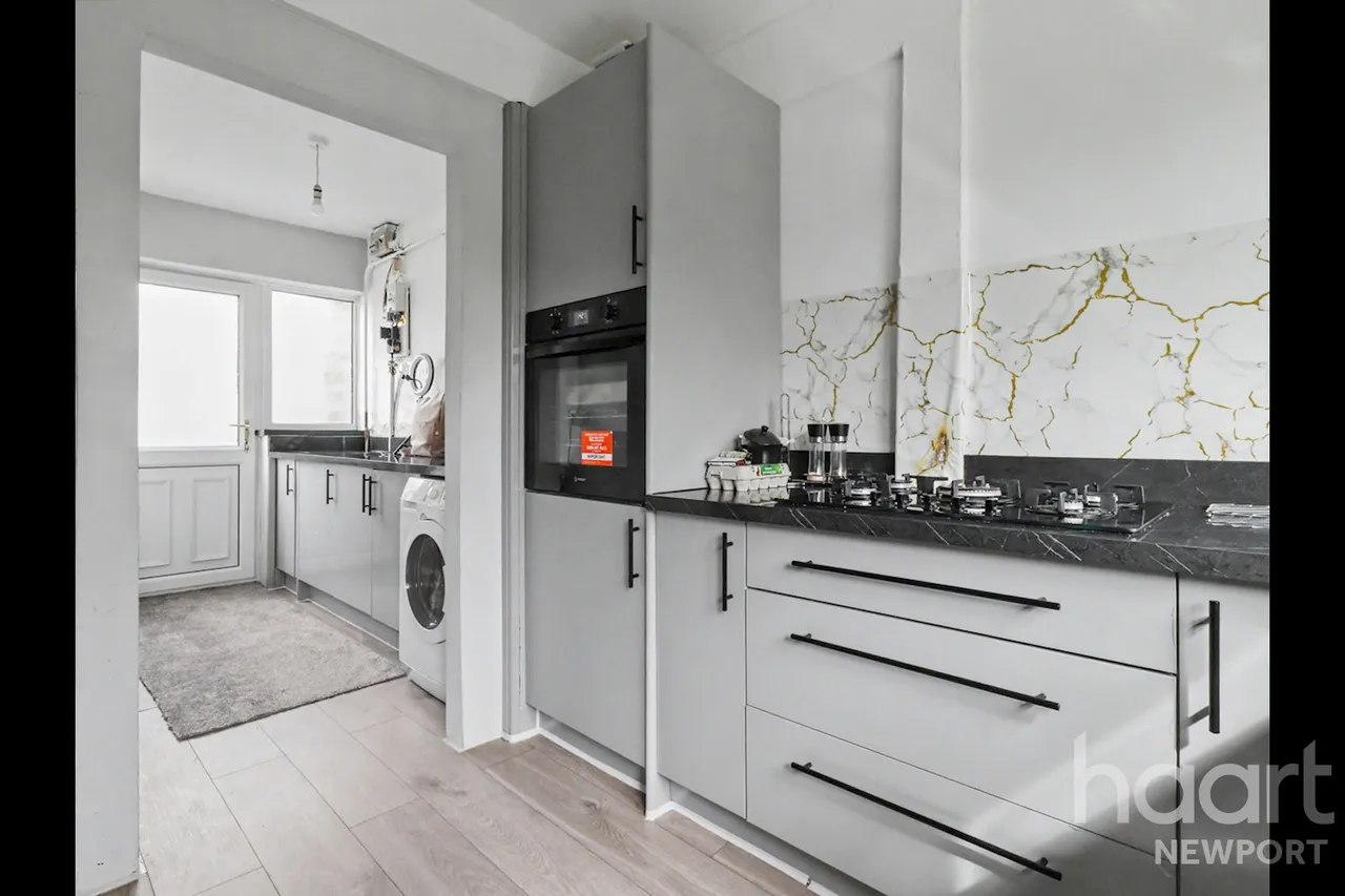 Aberthaw Road, Newport, NP19, photo 8