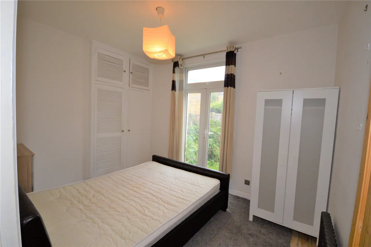 Huron Road, London, SW17 8RG, photo 7