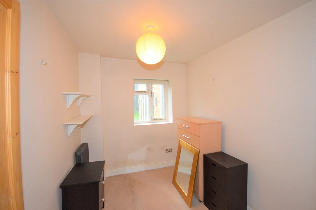 Huron Road, London, SW17 8RG, photo 8