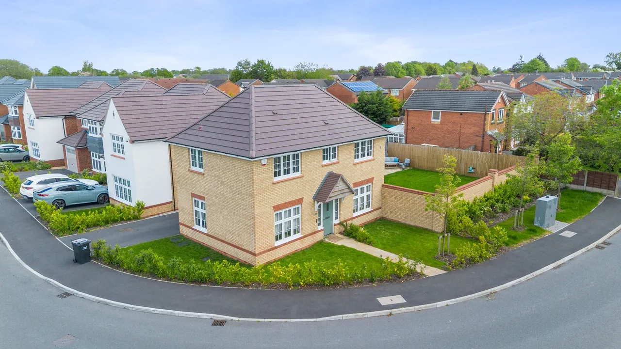 3 bed house for sale — Bainbridge Avenue, Lowton, Warrington, Warrington, WA3 2DJ