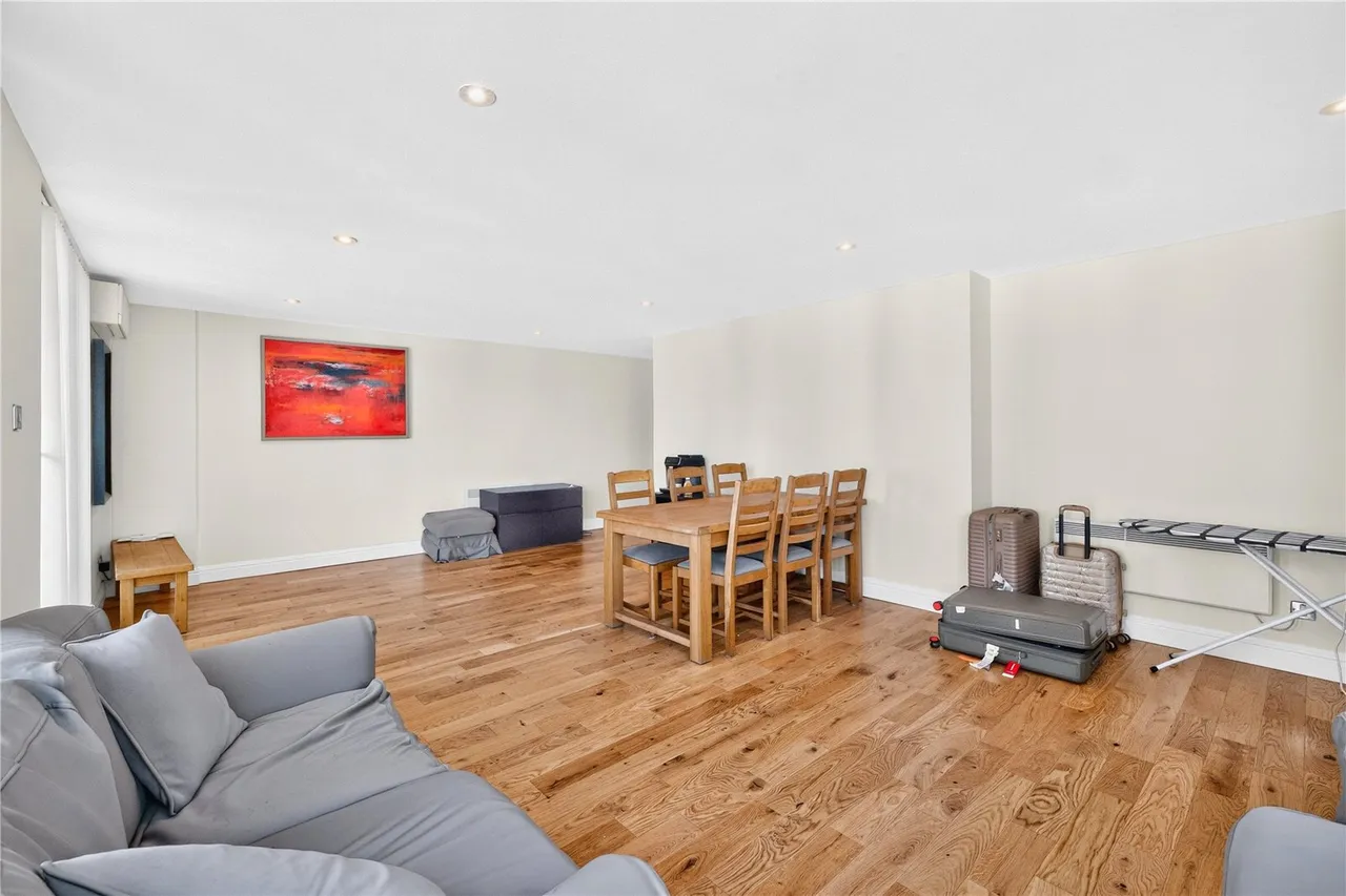 St. George Wharf, London, SW8, photo 9
