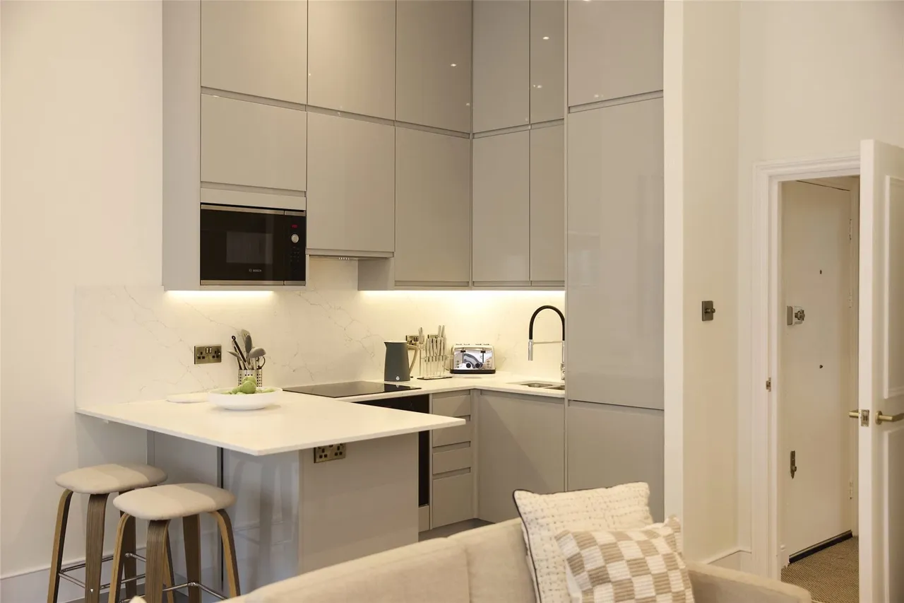 Westgate Terrace, London, SW10, photo 2