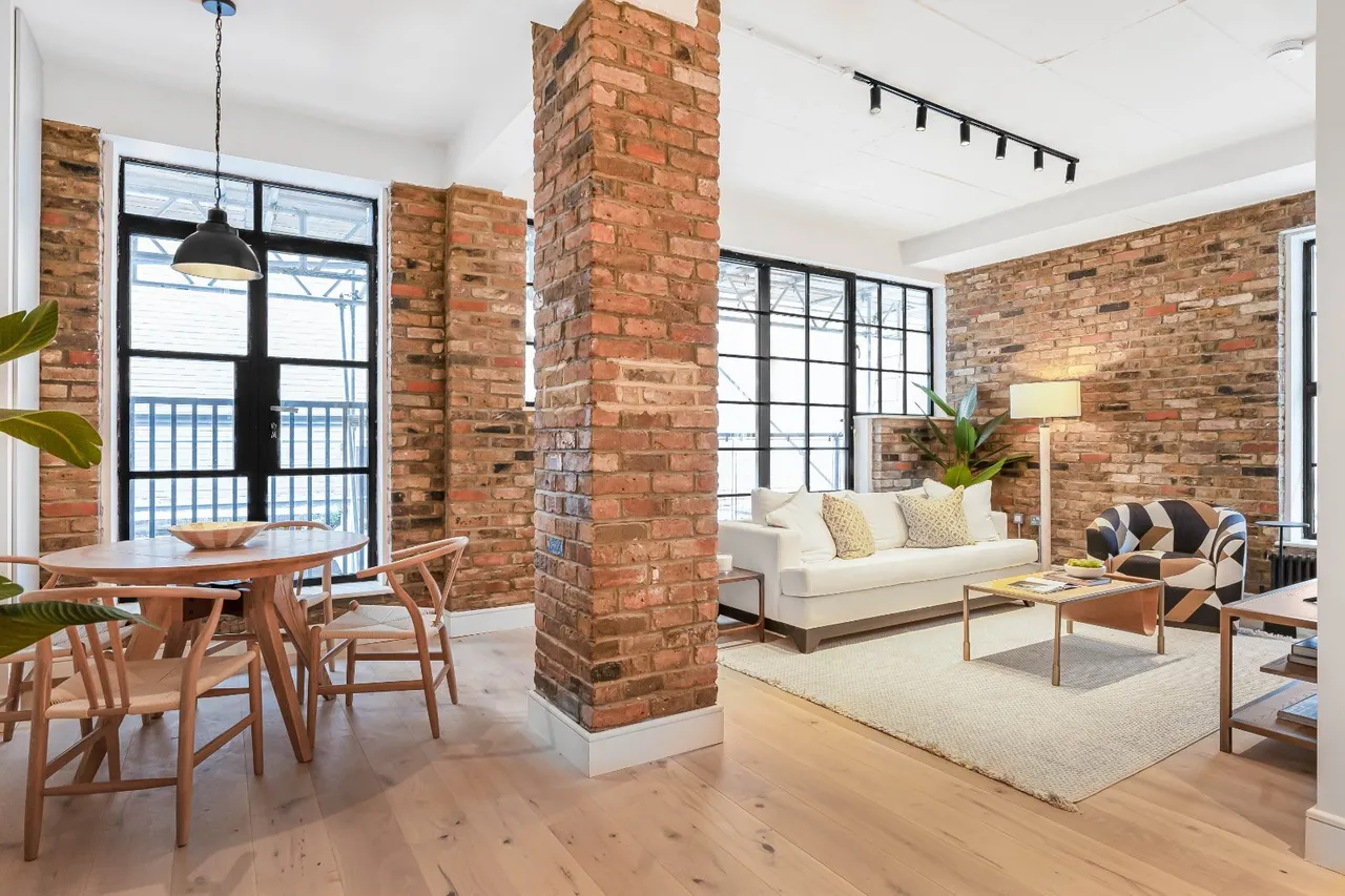 2 bed house for sale, Banner Street, London, EC1Y