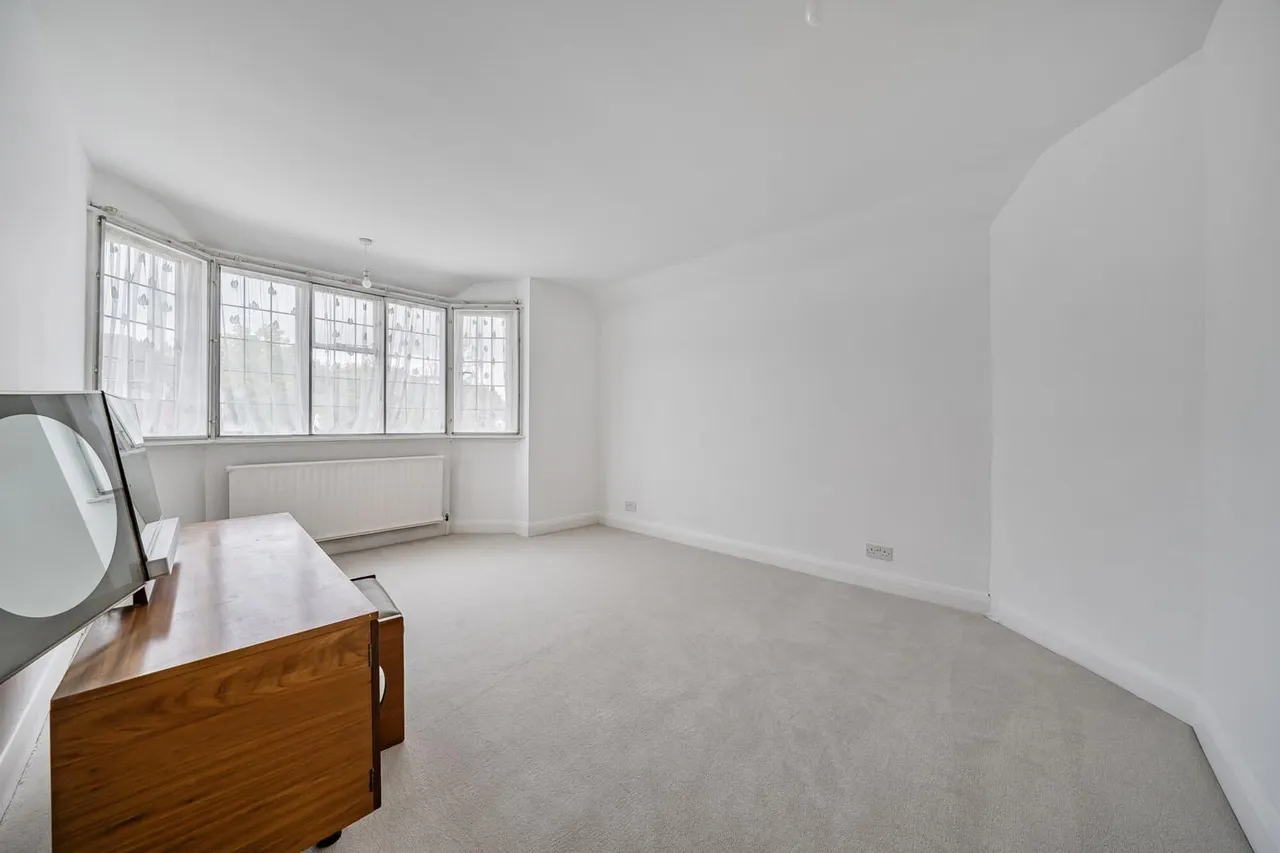 Winn Road, SE12, photo 14