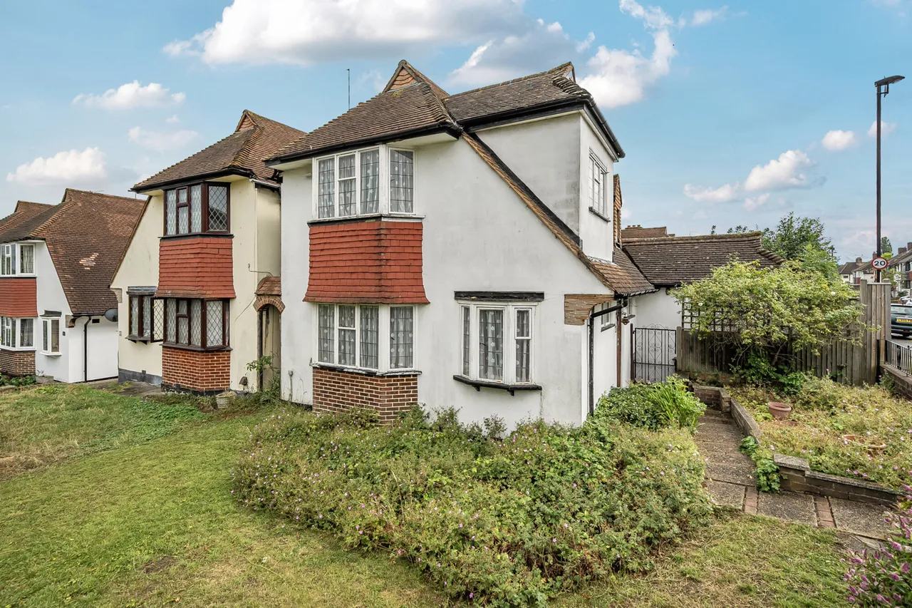 3 bed house for sale, Winn Road, SE12