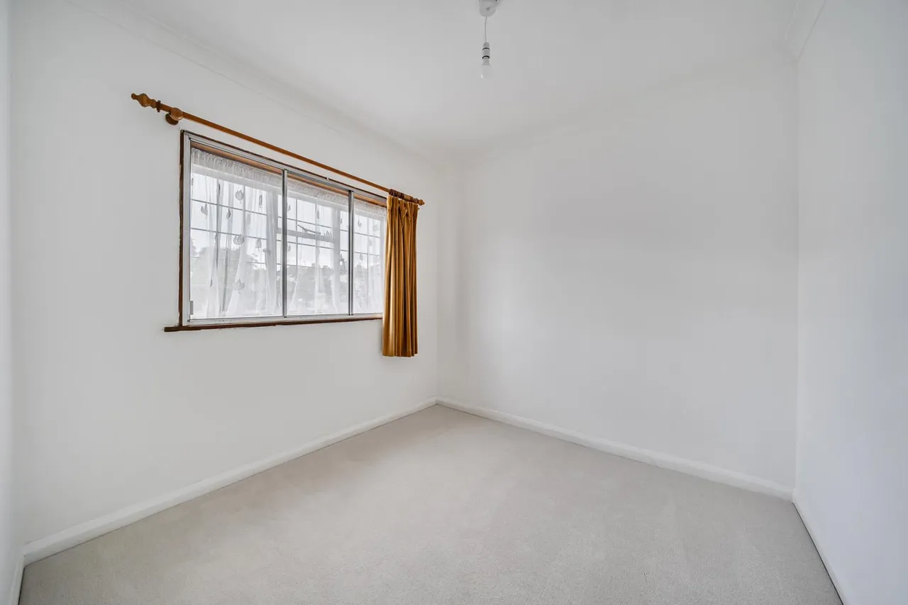 Winn Road, SE12, photo 16