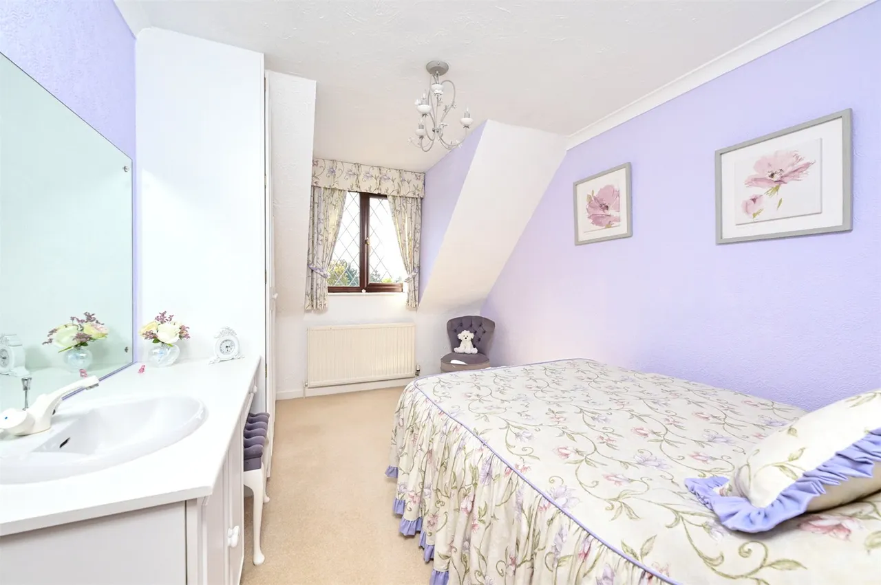 Glaziers Lane, Normandy, Guildford, Surrey, GU3 2EA, photo 16