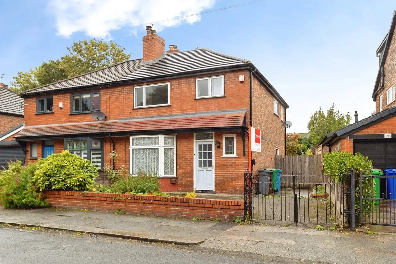 3 bed house for sale, Austin Drive, Didsbury, M20