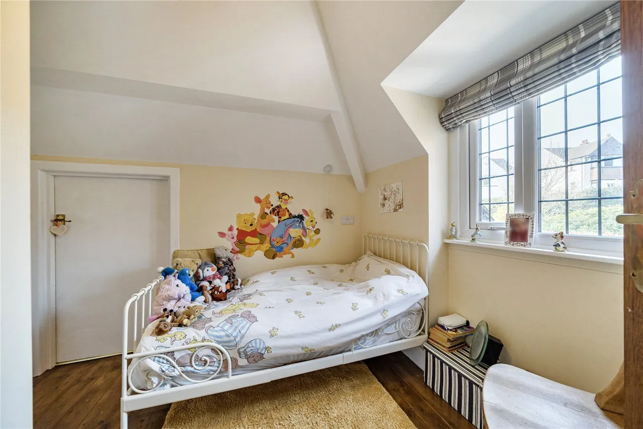 Layton Mount, Rawdon, LS19, photo 22