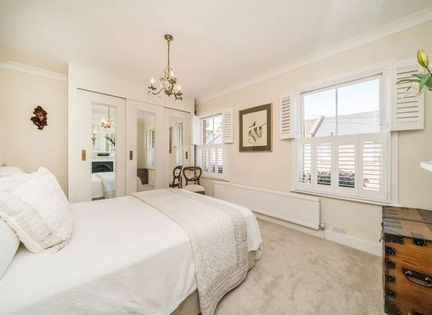 King Charles Crescent, Surbiton, KT5, photo 5