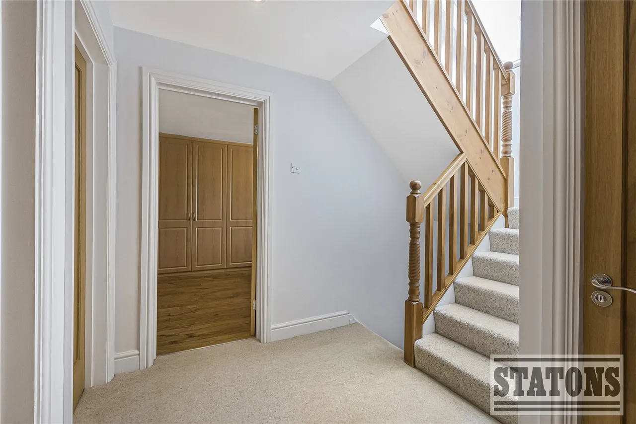 Grange Road, Elstree, Hertfordshire, WD6 3LY, photo 11