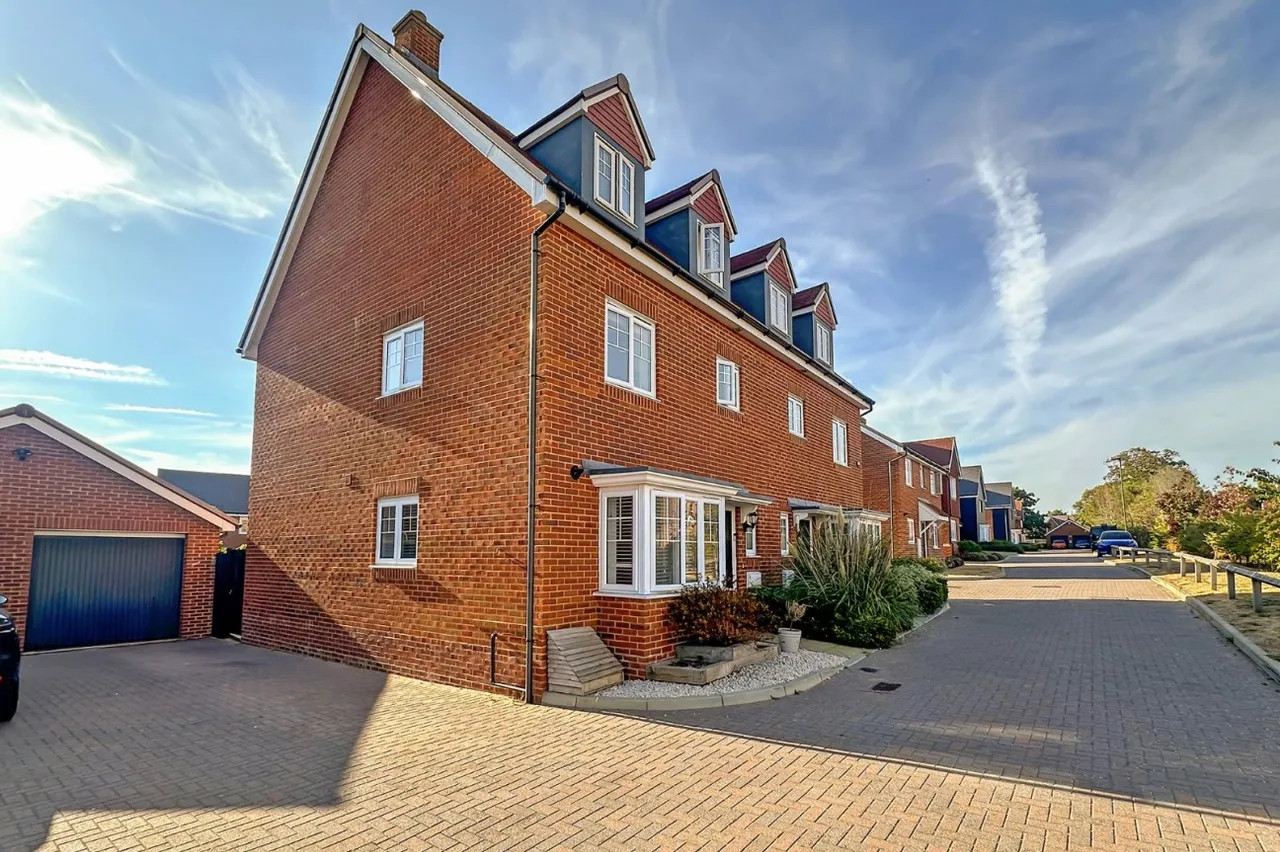 Worthing, BN13, photo 12