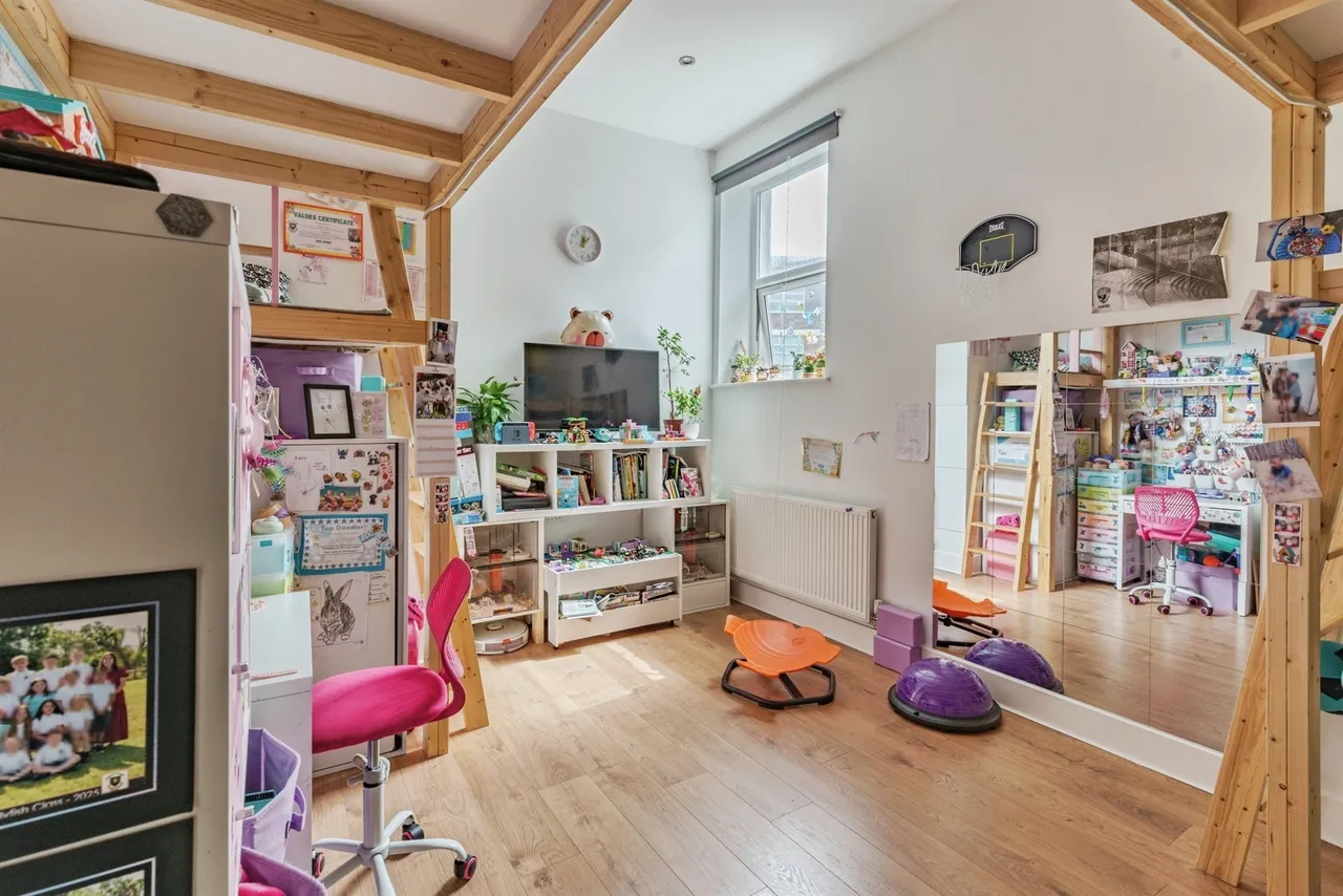 Broad Street North, Seaford, BN25, photo 11