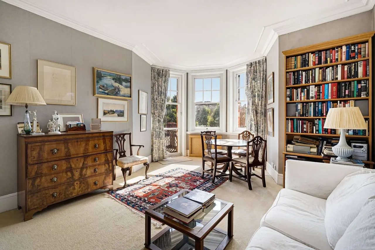 Ashley Gardens, Emery Hill Street, London, SW1P 1PD, photo 2