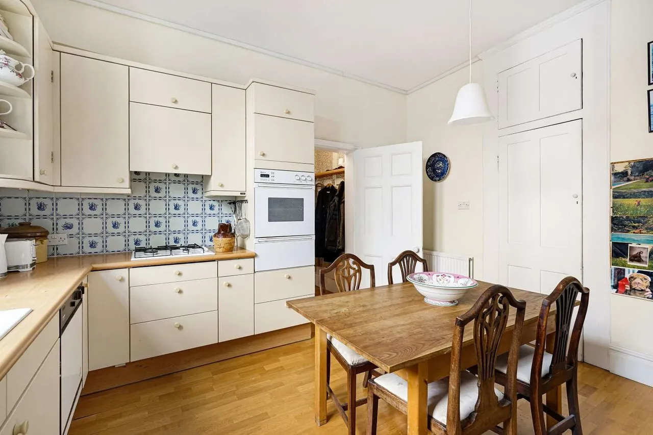 Ashley Gardens, Emery Hill Street, London, SW1P 1PD, photo 9