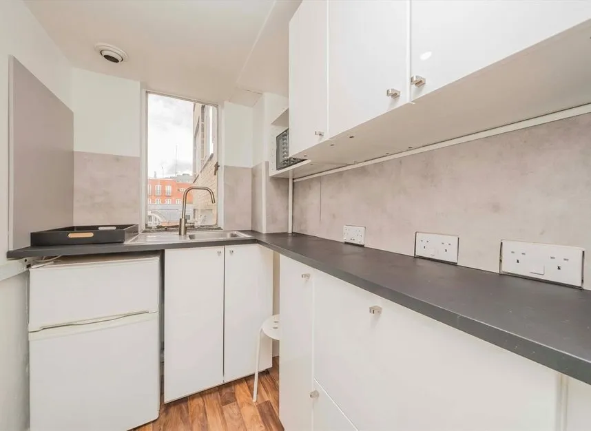 Charterhouse Square, Charterhouse Square, EC1M, photo 4