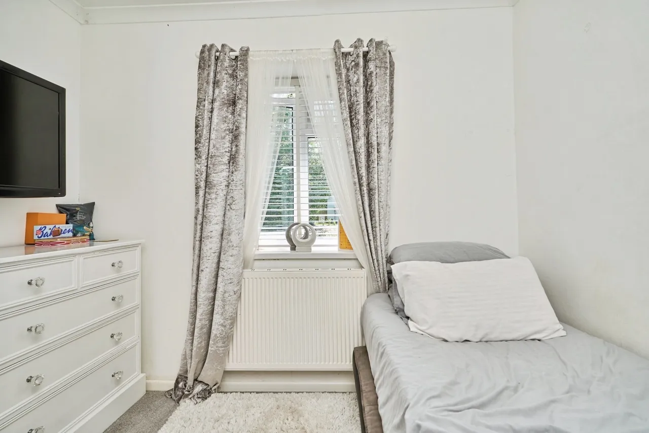 Princess Close, East Cowes, PO32, photo 12