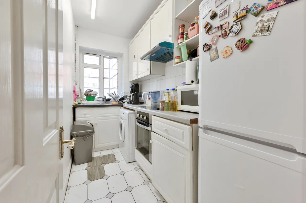 46 West Kensington Court, Edith Villas, London, photo 3