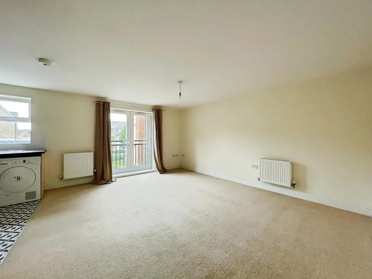 Harlow Crescent, Oxley Park, MK4, photo 4