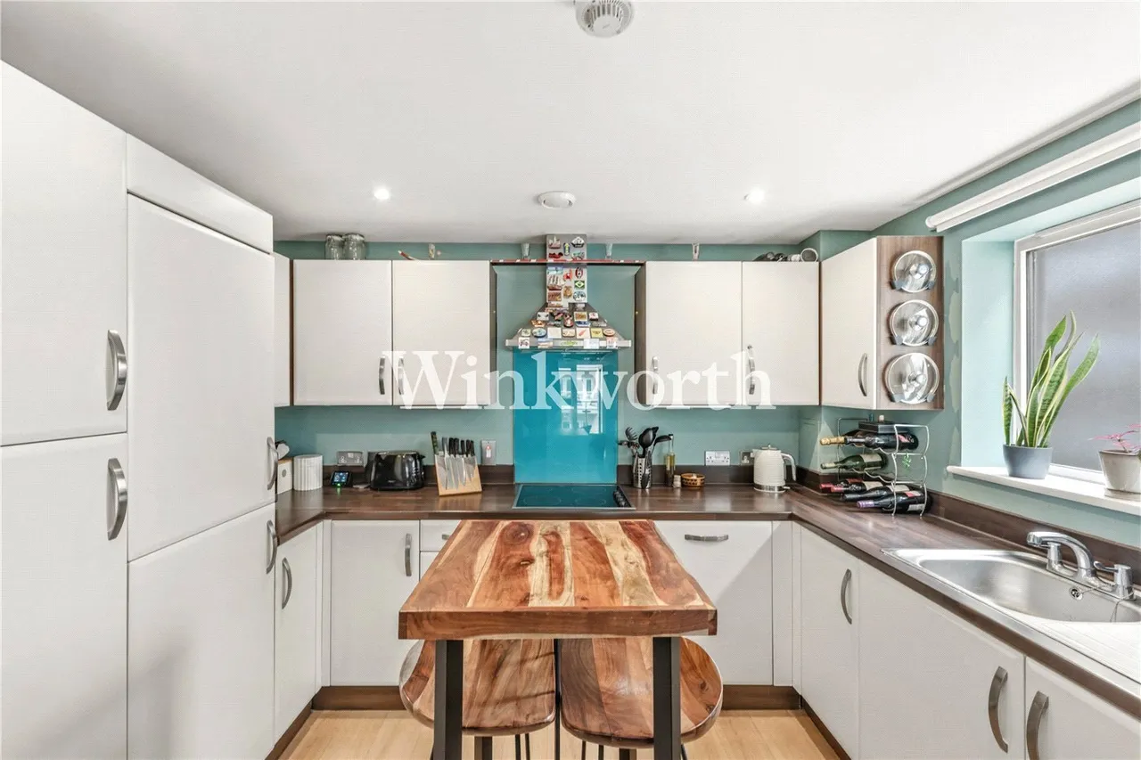 Princes Close, London, N4, photo 8