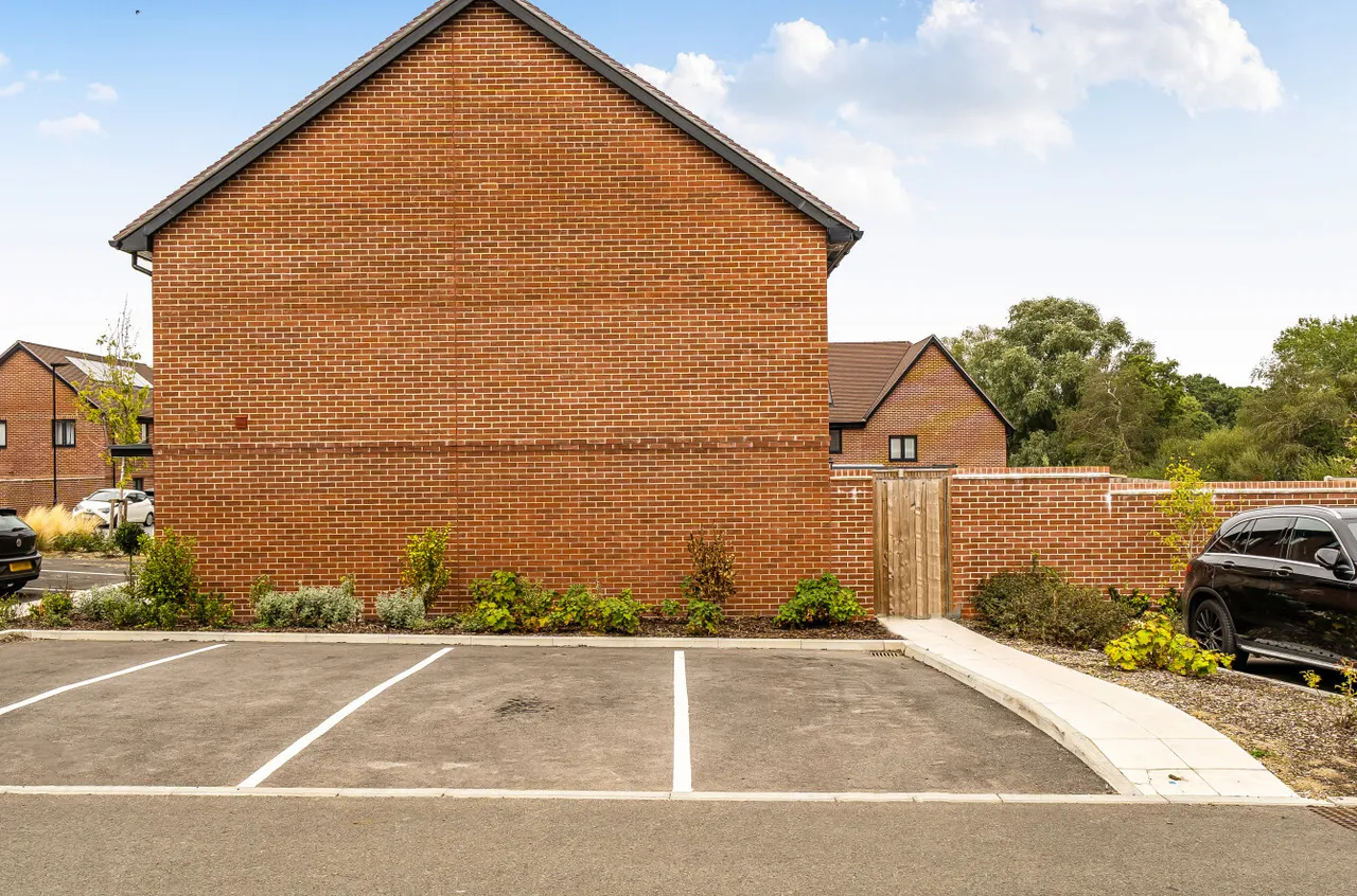 Bluebell Way, Whiteley, PO15, photo 16