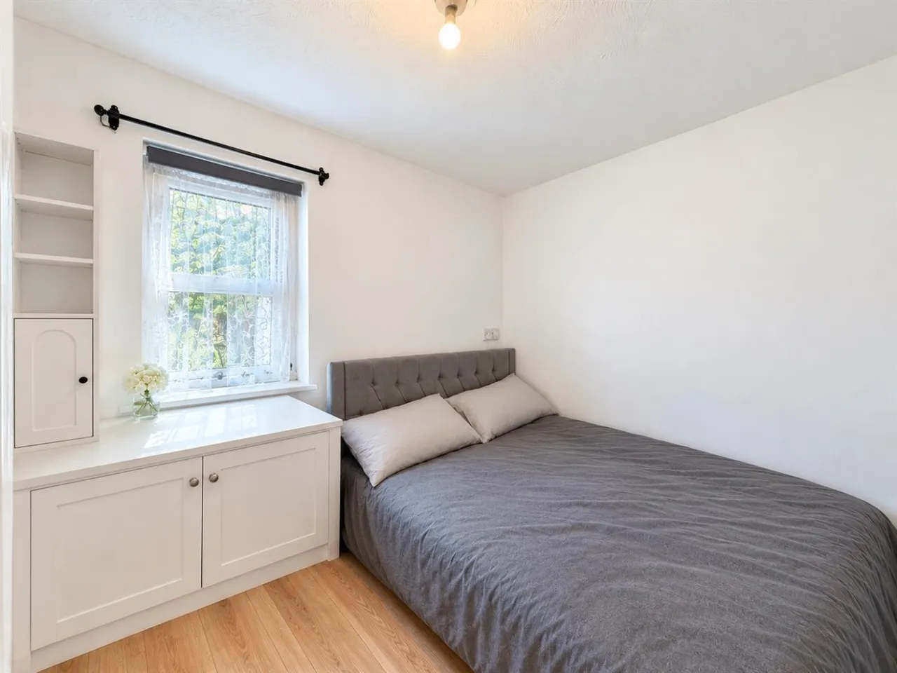 bed Apartment To LetWaterside, Uxbridge, UB8, photo 3