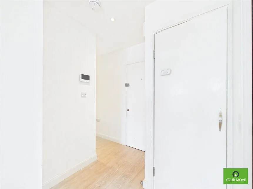 High Street, Hornchurch, RM12, photo 6