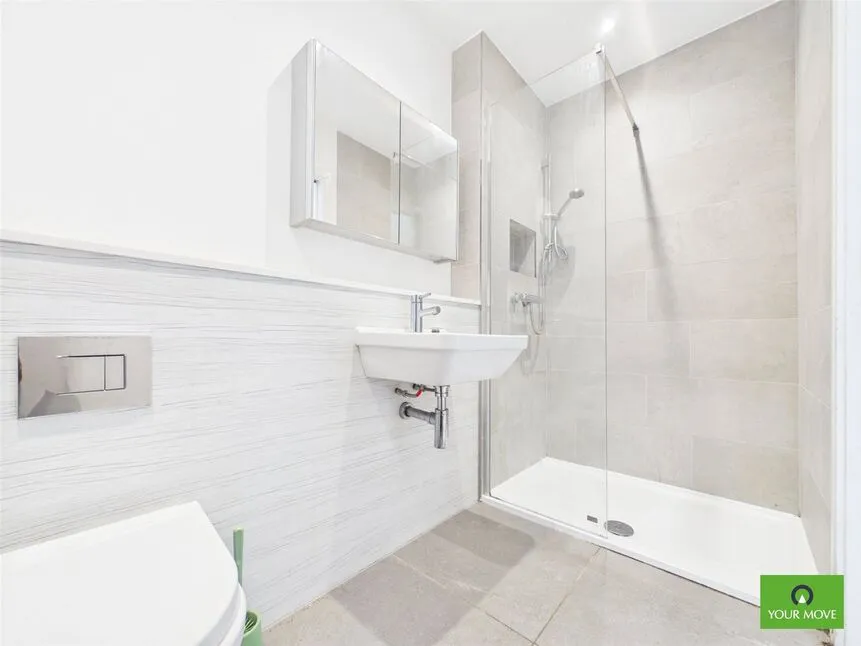 High Street, Hornchurch, RM12, photo 10